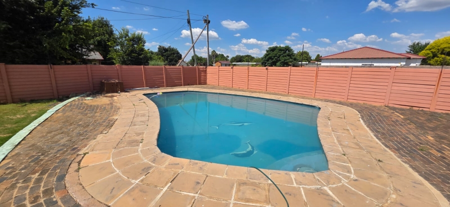 4 Bedroom Property for Sale in Meiringspark North West